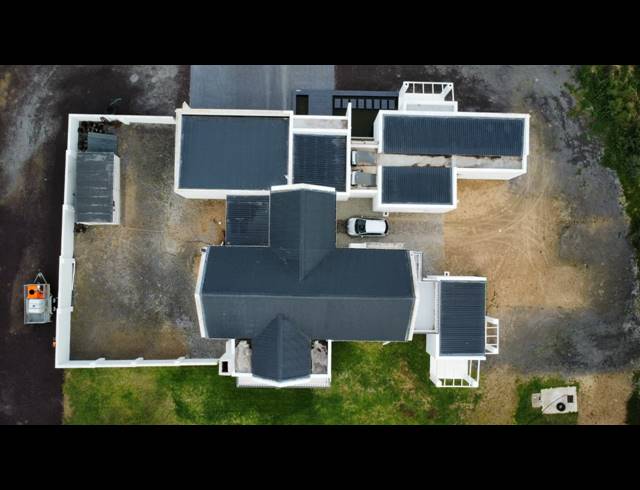 7 BEDROOM HOUSE FOR SALE IN LONG ACRES COUNTRY ESTATE